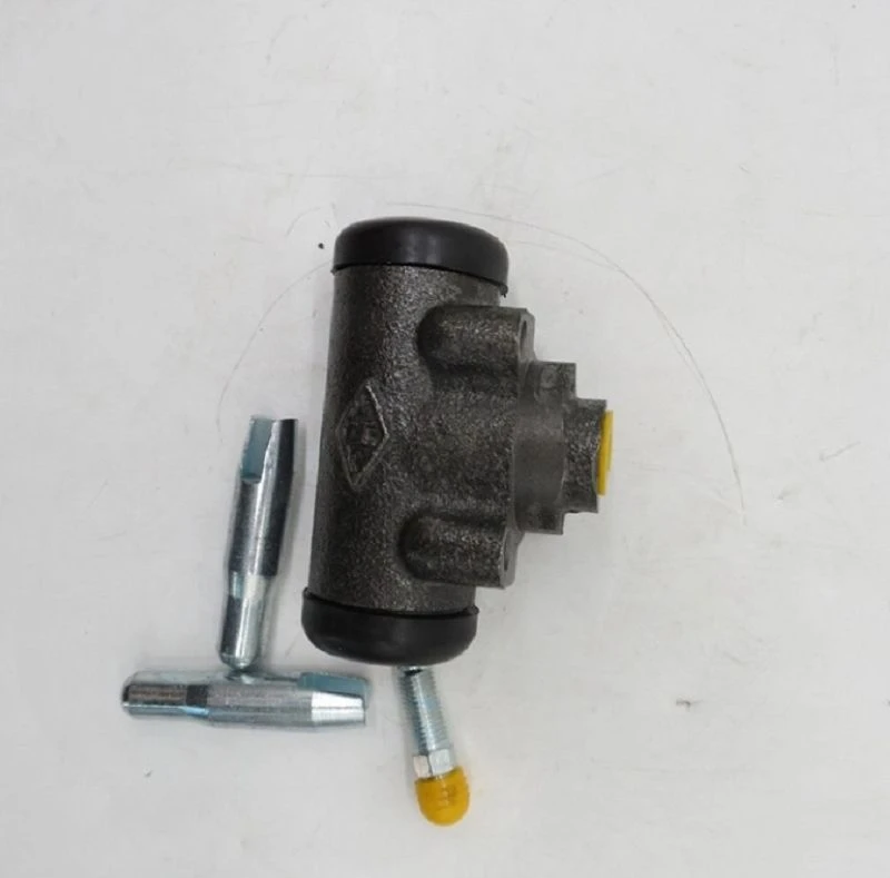 Sinotruck HOWO Force 1.5T Brake Sub Pump 21233-70080